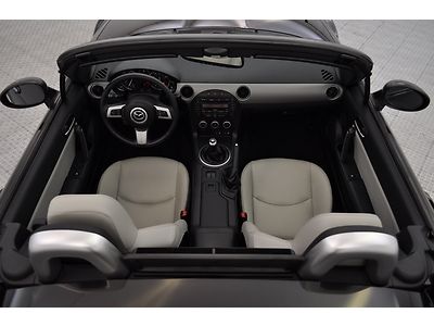 SUPER LOW MILES MX5 GRAND TOURING HEATED SEATS 1 OWNER CLEAN CARFAX NO RESERVE, image 11