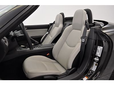 SUPER LOW MILES MX5 GRAND TOURING HEATED SEATS 1 OWNER CLEAN CARFAX NO RESERVE, image 12