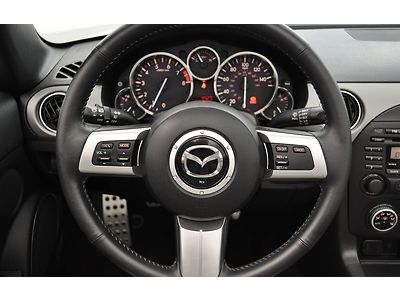 SUPER LOW MILES MX5 GRAND TOURING HEATED SEATS 1 OWNER CLEAN CARFAX NO RESERVE, image 16