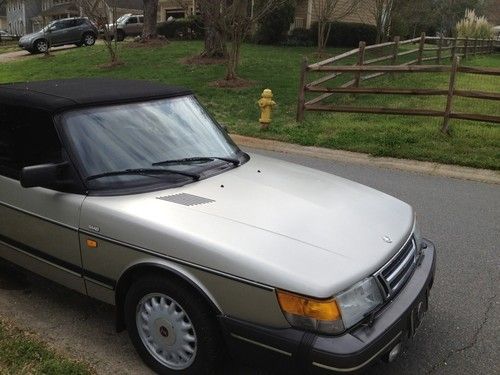 1992 saab 900 s convertible 2-door 2.1l - collector's item