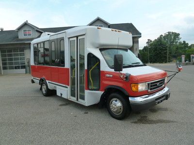 17 passenger e450 eldorado aerotech shuttle bus by thor with wheelchair lift