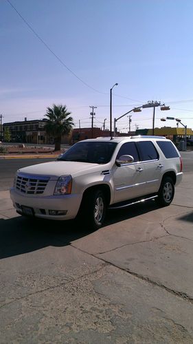 2008 cadillac escalade base sport utility 4-door 6.2l quad seating new tires