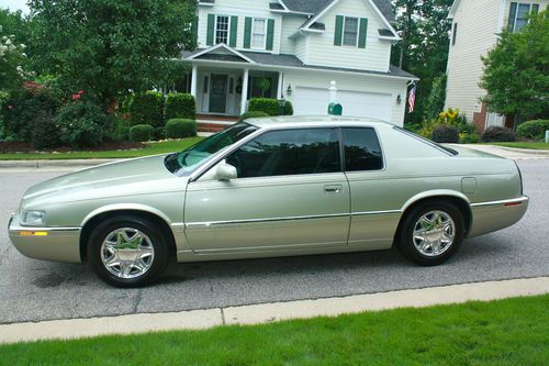 Garage queen 2 door coupe classic cadillac.  norstar v8