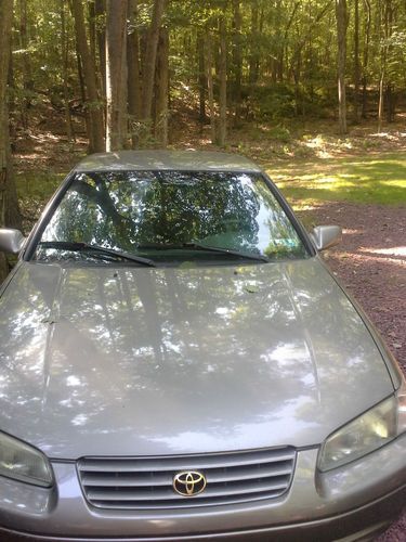 1999 toyota camry ce sedan 4-door 2.2l