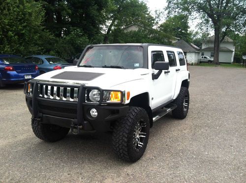 2006 hummer h3 4x4  5 speed rare find