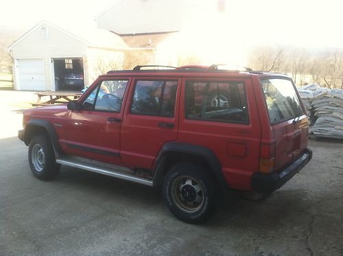 1995,96,97,98 jeep cherokee 4 x4  52k original miles