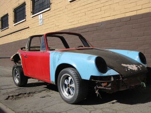 1972 porsche 911 t targa - restoration project