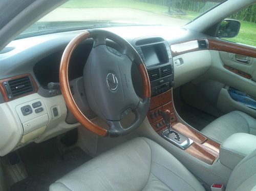 2004 Lexus LS430 Premium Sedan 4-Door 4.3L, image 5
