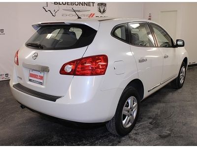 Stylish Rear Spoiler MP3 Steel Wheels Cruise Control Dual Air Bags, image 3