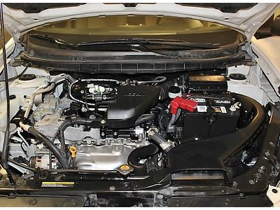 Stylish Rear Spoiler MP3 Steel Wheels Cruise Control Dual Air Bags, image 9