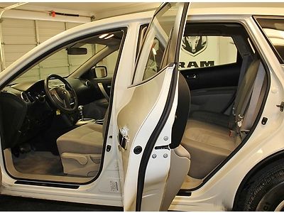 Stylish Rear Spoiler MP3 Steel Wheels Cruise Control Dual Air Bags, image 11