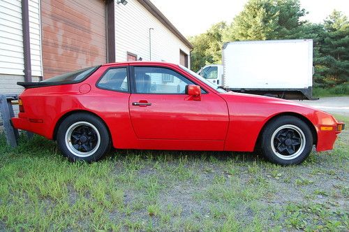 1987 porsche 944 coupe red/black needs clutch 25,000 miles