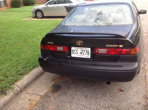 1997 toyota camry le sedan 4-door 3.0l,leather interior,alloy and 124,500 miiles