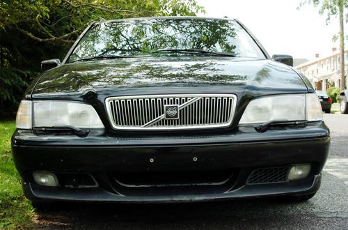 1998 volvo v70 r wagon 4-door 2.3l - parts only - has bad transmission