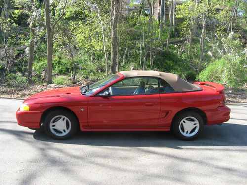 1997 red mustang convertible