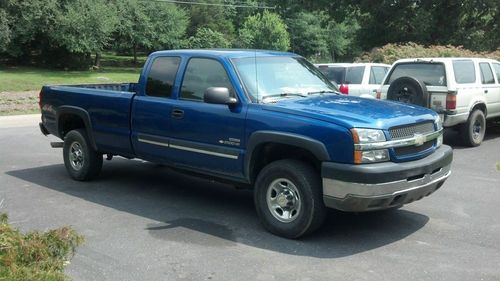 2003 chevrolet duramax diesel cab 1/2 4 x 4