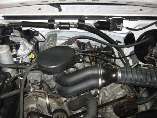 Ford Bronco 96, image 8