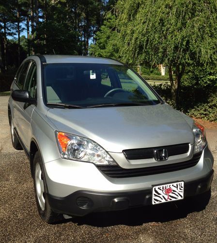 2009 honda cr-v lx sport utility 4-door 2.4l  very nice and priced fair!!