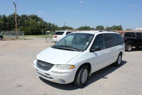 1999 chrysler town &amp; country lxi very clean no reserve