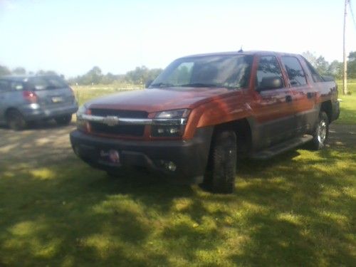 2005 chevy avalanche z71 excellent truck!