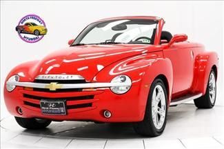 2004 chevrolet ssr 5.3l v8, chrome wheels, carpeted bed w/wood slats, gauges