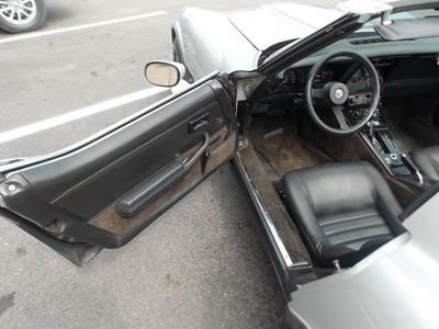 Silver/Charcoal 5.7L 350 cubic inch leather glass t-tops automatic AC all power, image 11