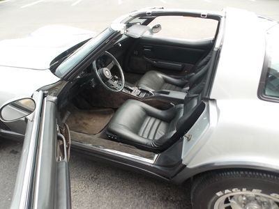 Silver/Charcoal 5.7L 350 cubic inch leather glass t-tops automatic AC all power, image 12