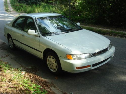 1996 honda accord lx sedan 4-door 2.2l, 5-speed manual, runs good