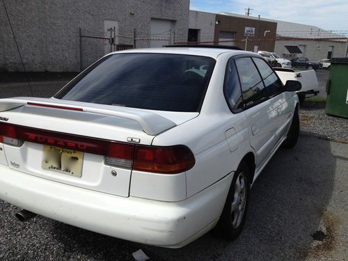 1999 subaru legacy l sedan 4-door 2.2l