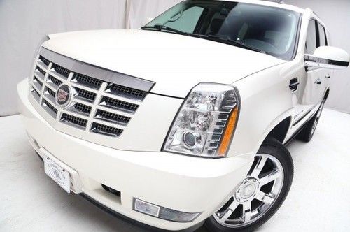 We finance! 2007 cadillac escalade awd power sunroof navigation bose