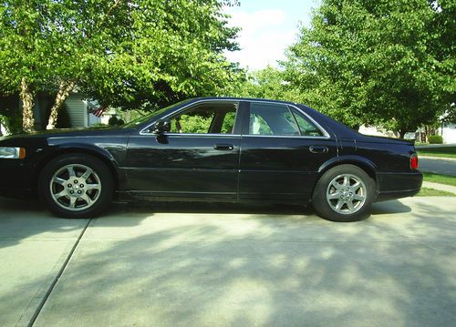 2001 cadillac seville sts deluxe w/only 36k miles on this black beauty