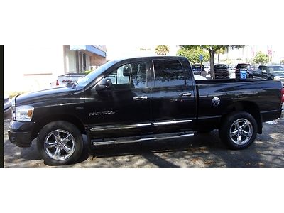 2007 dodge ram 1500 laramie hemi 5.7 4x4*leather*navigation*sunroof*wood grain!