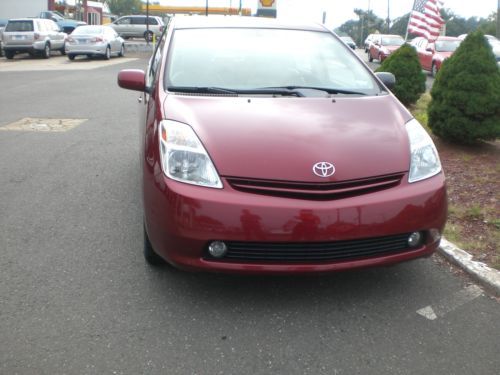 2005 toyota prius base hatchback 4-door 1.5l