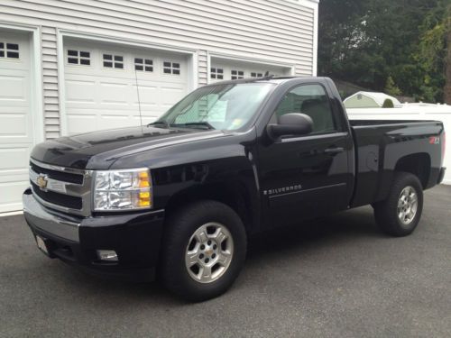 2008 chevrolet silverado 1500 lt standard cab pickup 2-door 4x4