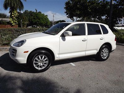 Fl 2010 cayenne awd roof wood wheel new tires 51k mi white/tan