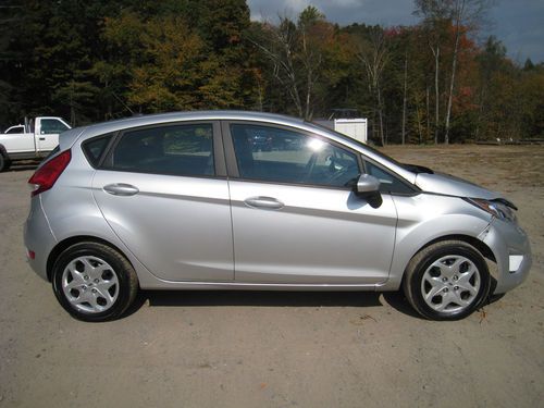 2012 ford fiesta se hatchback clean and clear title collision damage no reserve