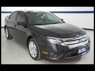 10 ford fusion sedan se sunroof, 1 owner, good fuel economy, we finance!