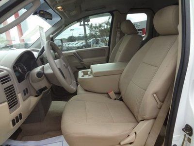 XE 5.6L CD 4X4 Power Steering 4-Wheel Disc Brakes Steel Wheels AM/FM Stereo A/C, image 5