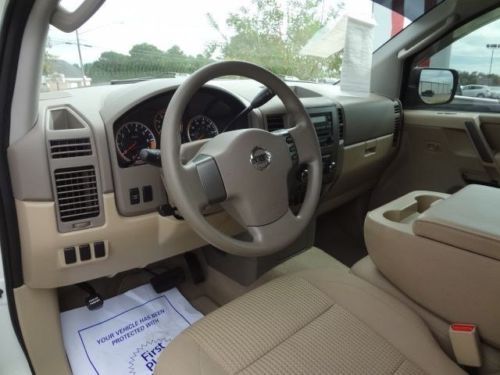 XE 5.6L CD 4X4 Power Steering 4-Wheel Disc Brakes Steel Wheels AM/FM Stereo A/C, image 6