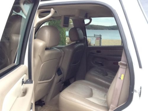 2006 GMC Yukon Denali 4 Door Sport Utility NO RESERVE, image 12