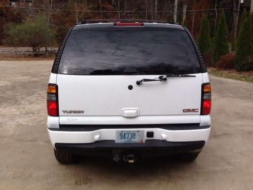 2006 GMC Yukon Denali 4 Door Sport Utility NO RESERVE, image 13