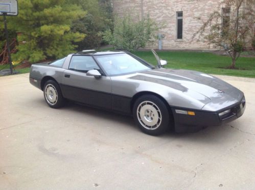 1986 chevrolet corvette base hatchback 2-door 5.7l