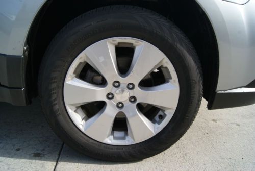2011 Subaru Outback 2.5i Limited. Silver with Black Interior. 34k miles. AWD!, US $19,000.00, image 13