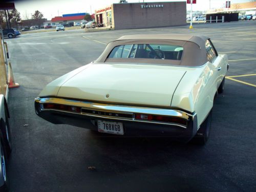 1970 Buick Skylark Custom Convertible 2-Door 7.5L, image 8
