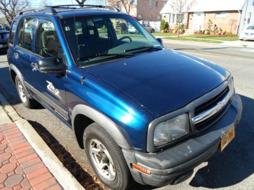 2002 CHEVROLET TRACKER ZR2 4X4 GREAT CONDITION HWY MILES WELL MAINTAINED, image 1