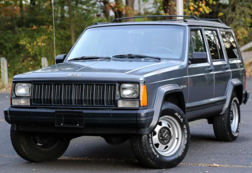 1994 jeeep cherokee 4.0l l6  4wd 4x4 5 speed manual serviced carfax certified