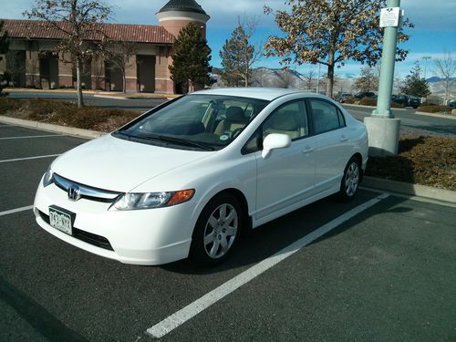 2007 honda civic lx sedan 4-door 1.8l white 1 owner low miles