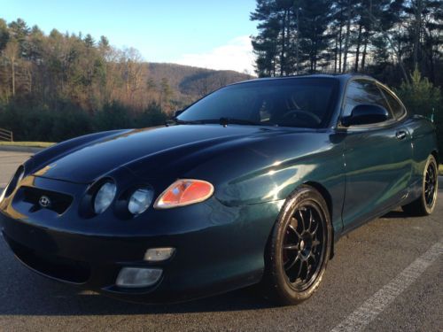 2000 hyundai tiburon base coupe 2-door 2.0l