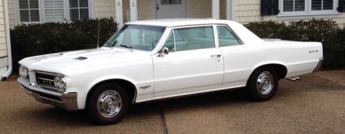 1964 gto &#034;post coupe&#034;....white/white....389/3x2...4 speed, factory air, ps, pb..