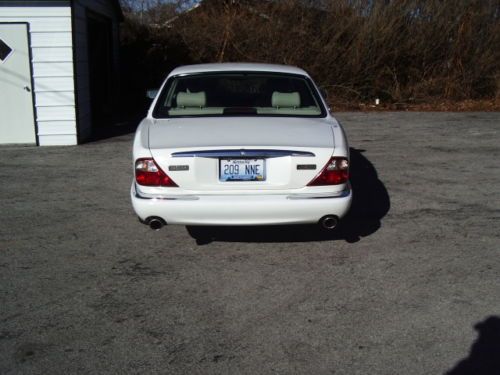 1998 XJR Jaguar, image 3